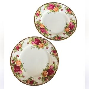 TWO BREAD AND BUTTER DISHES ROYAL ALBERT OLD COUNTRY ROSES 1962 BONE CHINA